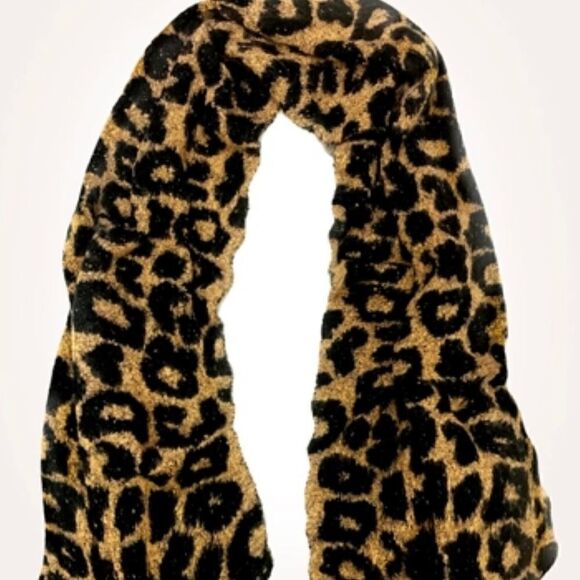 Kenzie NWT Leopard Scarf   - Picture 2 of 2